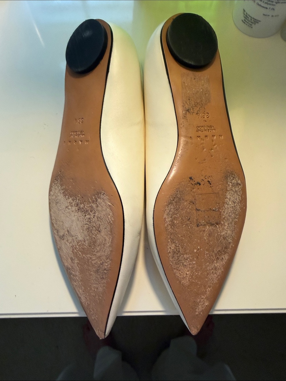 Like New! Marni Two-Tone Black & Ivory Pointed Leather Flats - Picture 3 of 4